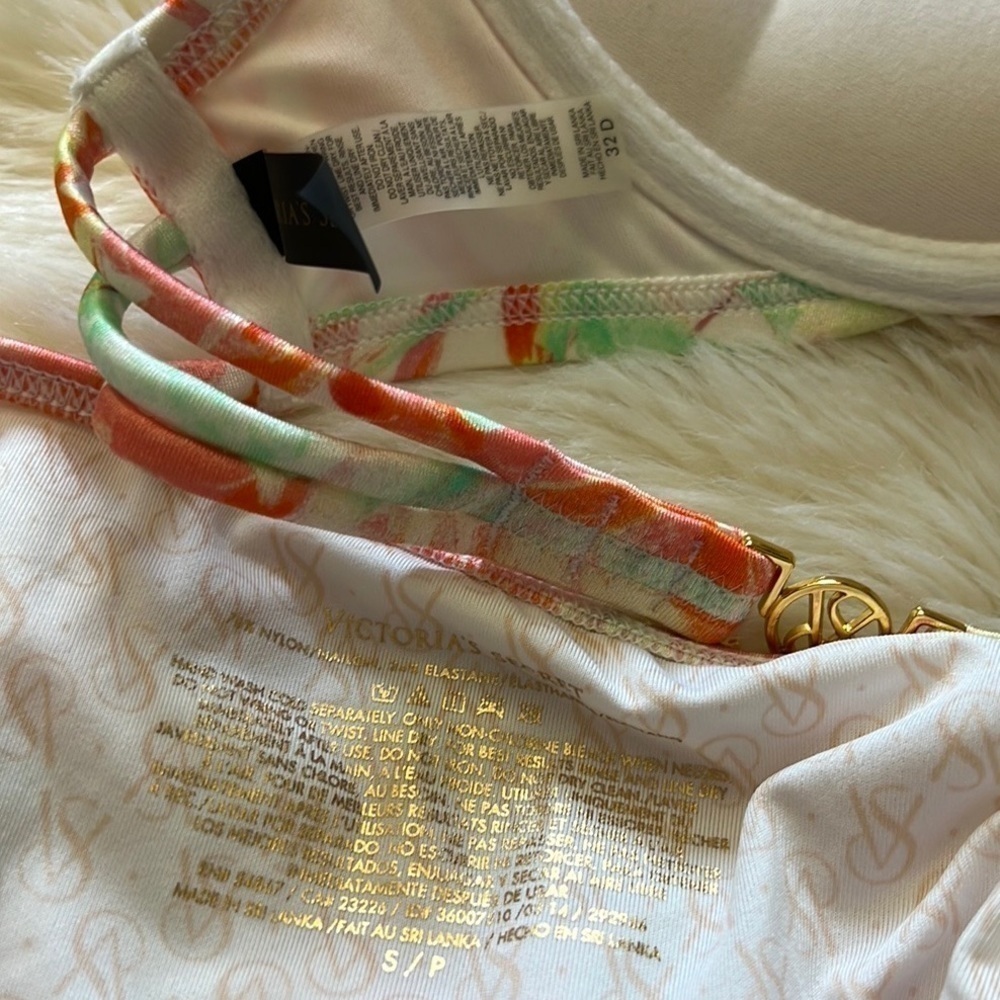 Victoria’s Secret Floral Bombshell Bikini Set - Picture 5 of 6